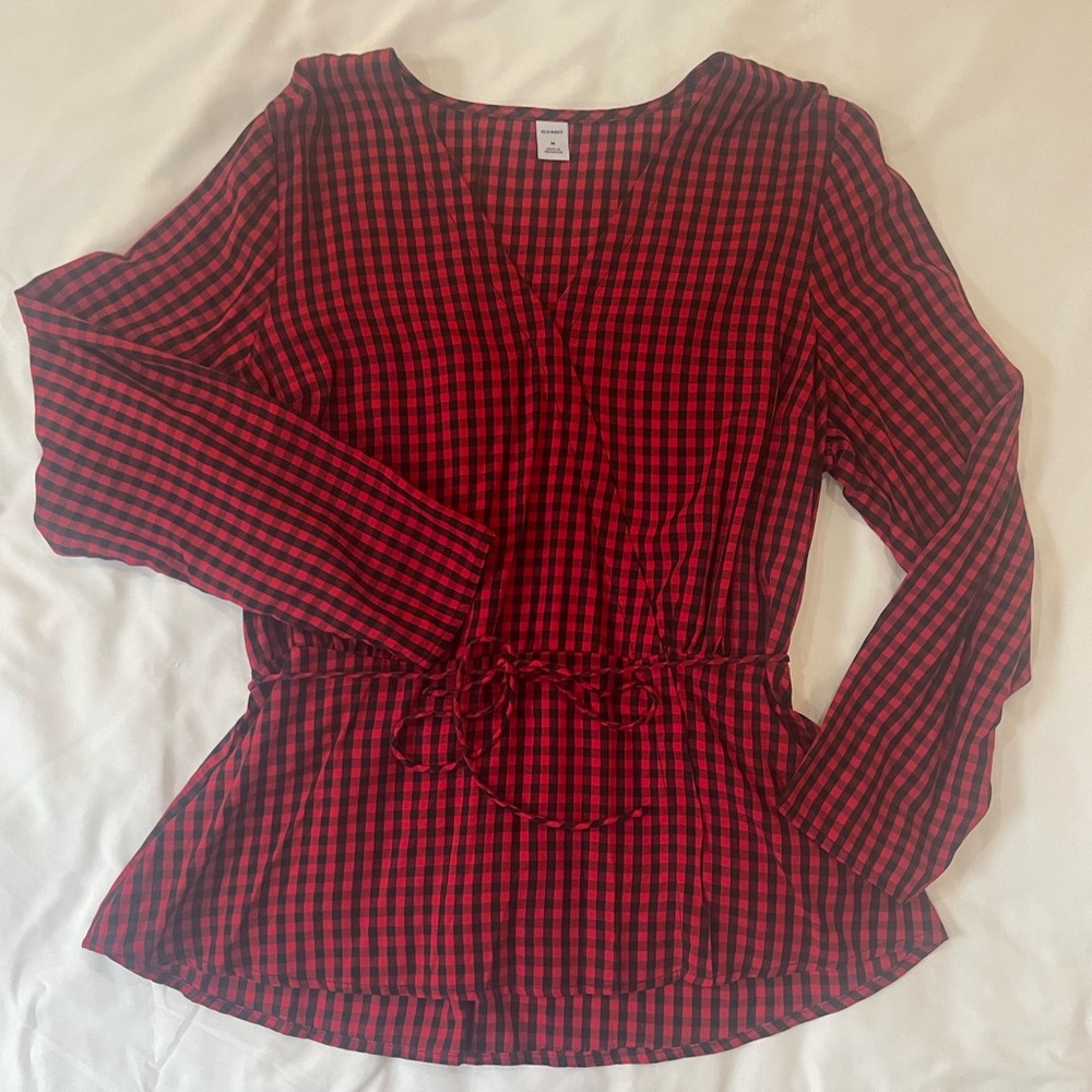 Long sleeve red & black plaid blouse